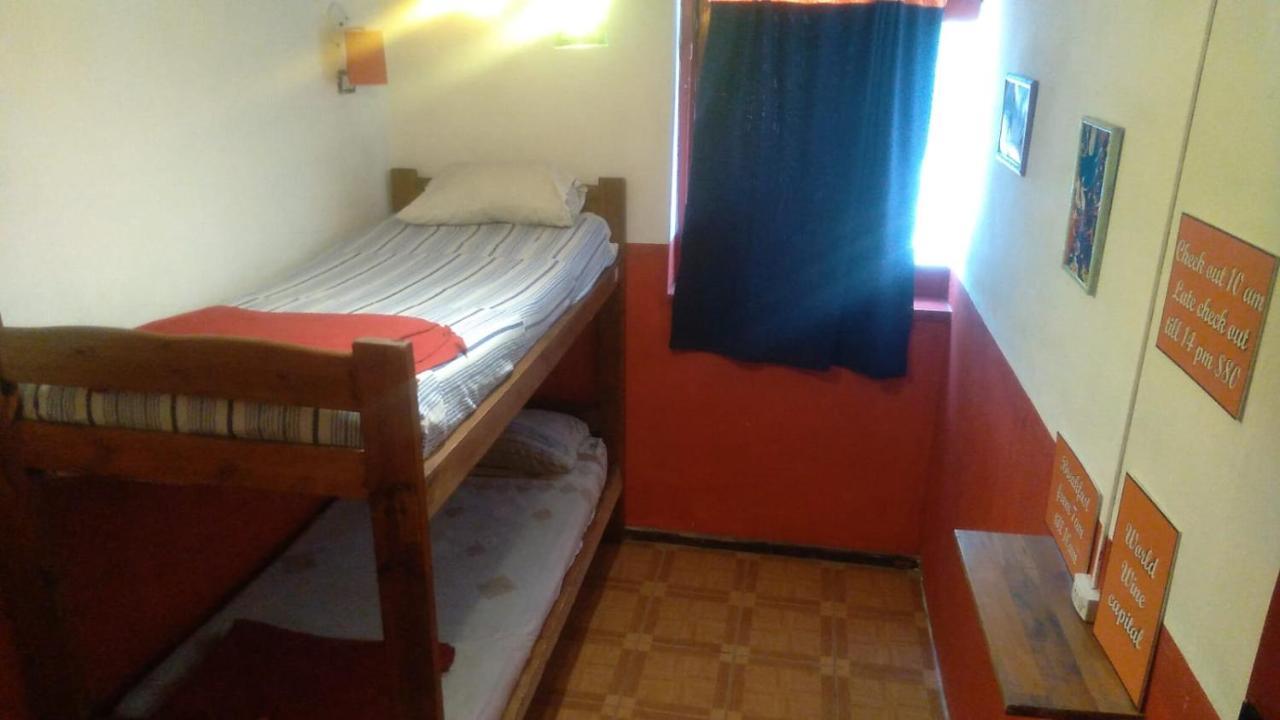 Campo Base Youth Hostel Mendoza Eksteriør bilde